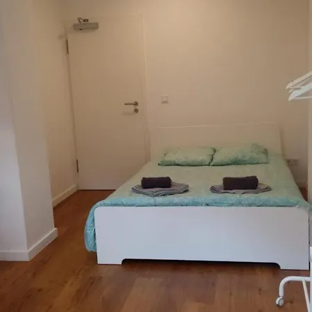 City Rooms Esch-Sur-Alzette إيش زور أليتْسّيتِّ