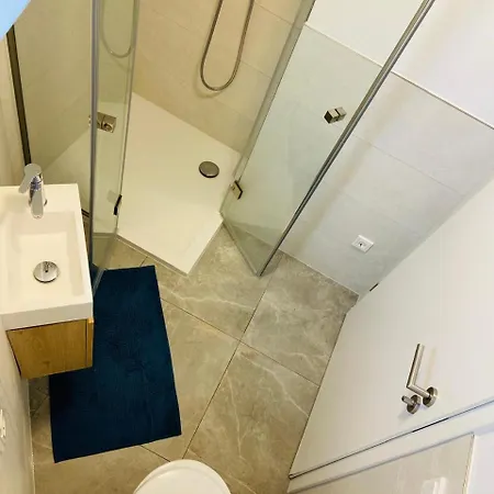 City Rooms Esch-Sur-Alzette * إيش زور أليتْسّيتِّ