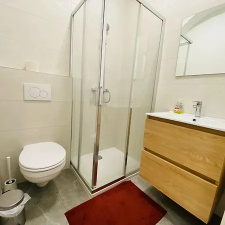 City Rooms Esch-Sur-Alzette منزل للإقامة *